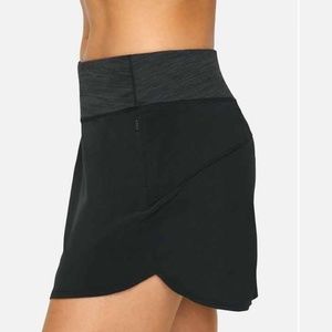 Outdoor Voices Hudson 4" Skort